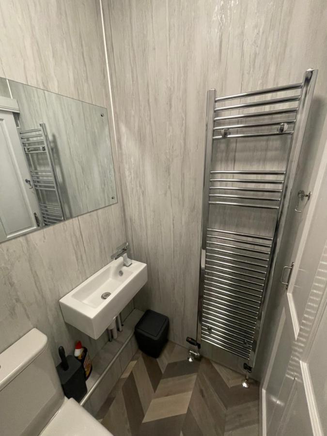 Crown Aros Beag, Ultra City Central 2 Bedroom Apartment With Free Parking Onsite Inverness Zewnętrze zdjęcie