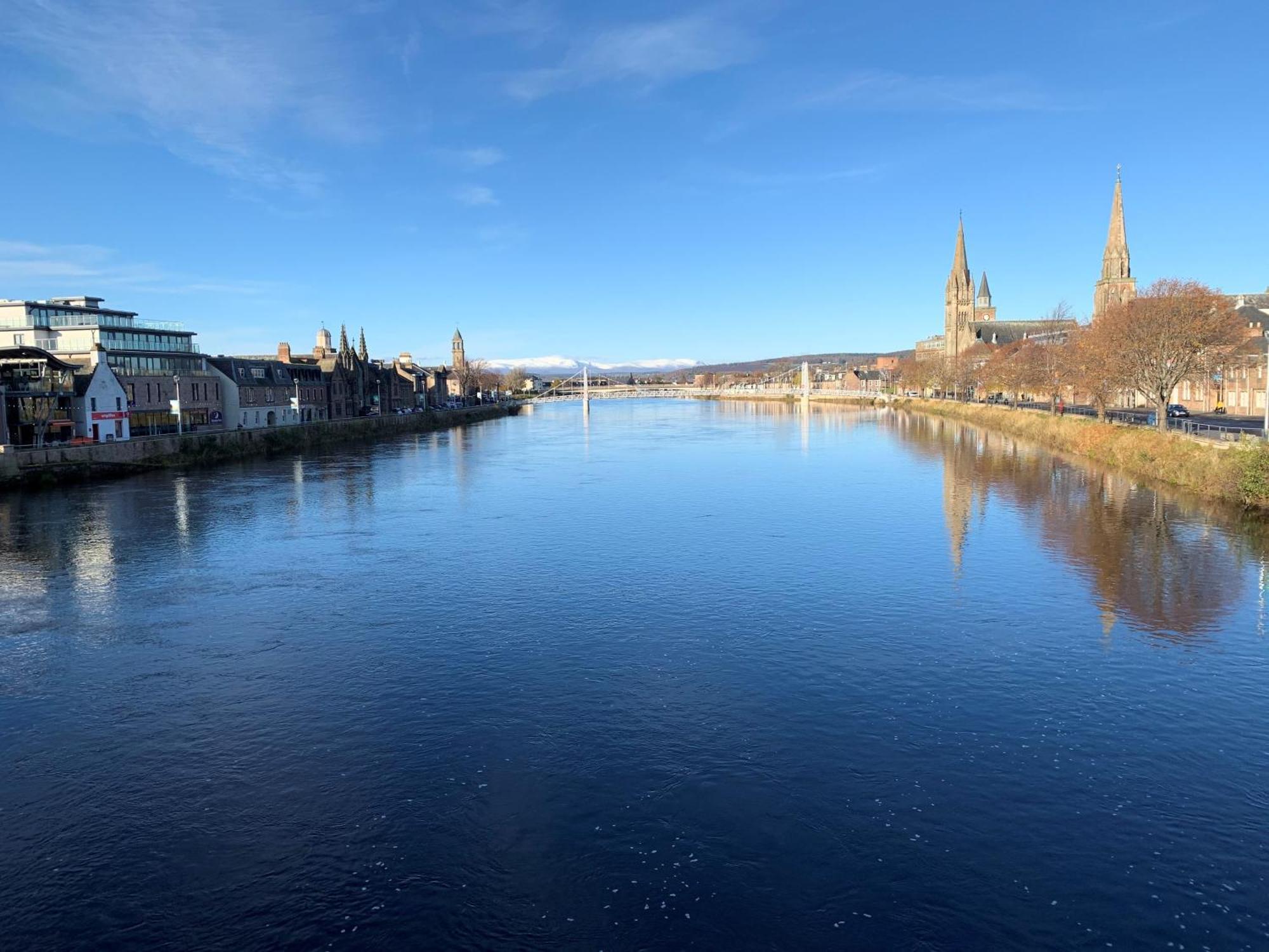 Crown Aros Beag, Ultra City Central 2 Bedroom Apartment With Free Parking Onsite Inverness Zewnętrze zdjęcie